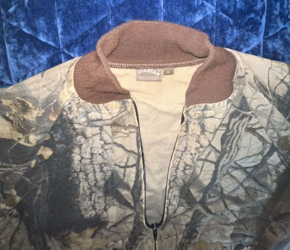 Vintage Spartan Outdoors Realtree Camo Full-Zip Bomber Jacket